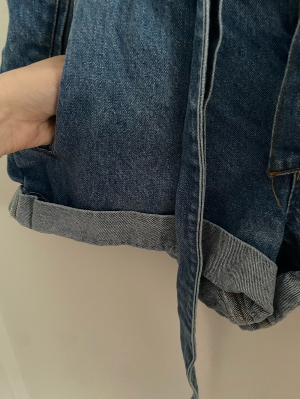 F21 High-Waist Denim Paperbag Shorts with Belt - Picture 6 of 7